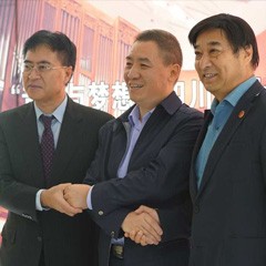 球盟会再出手公益，为四川25所小学捐赠球盟会高科技钢琴